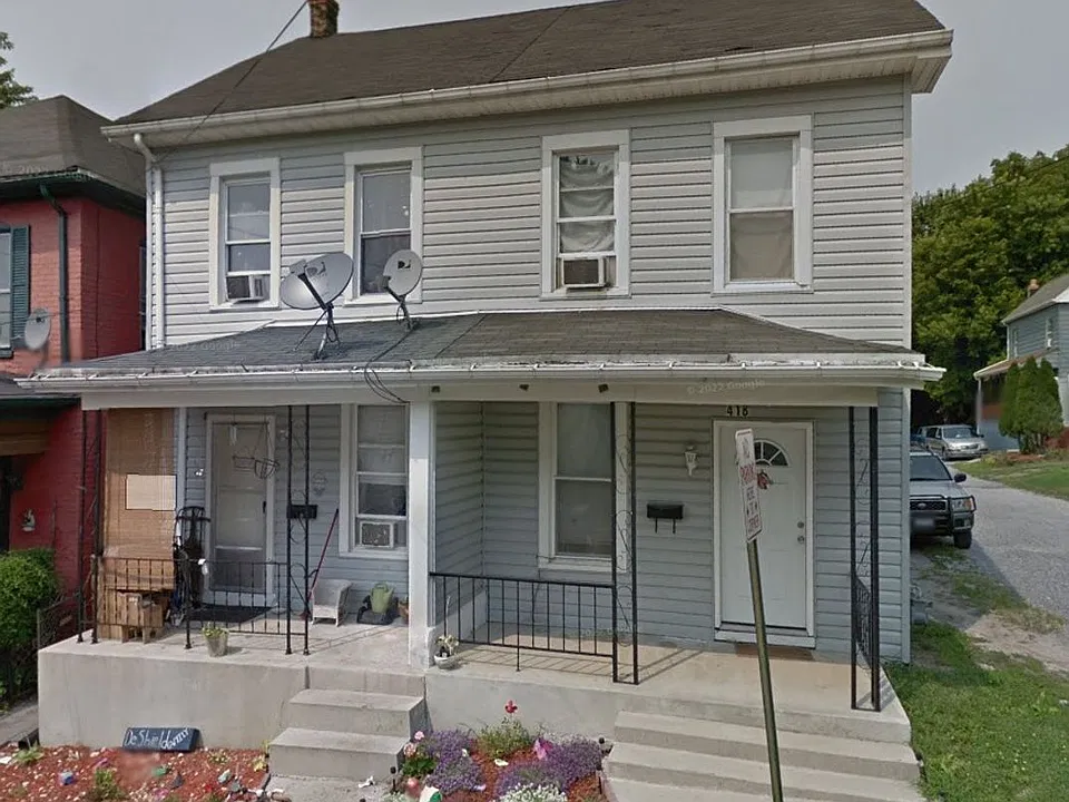 418 Freemont St