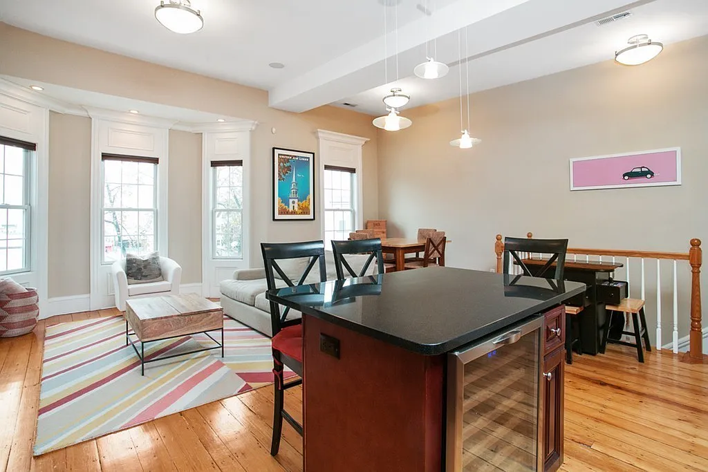 2 bed, 1083 sqft, $4,400 — Photo 4