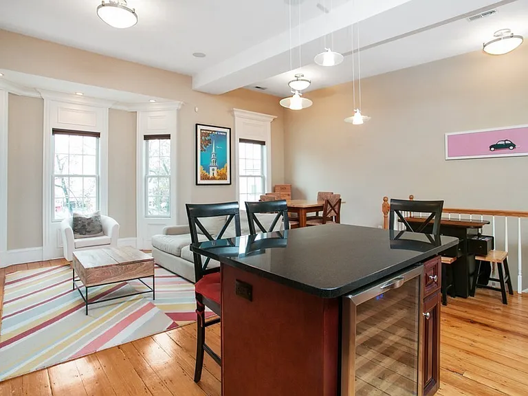 703 E 4th St #3 — Photo 4