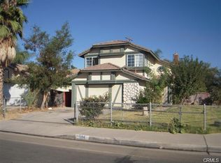 594 Orange Creek Dr, Perris, CA 92571