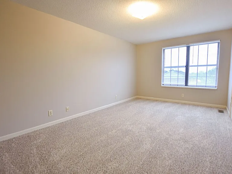 1533 E Knollwood Cir — Photo 10