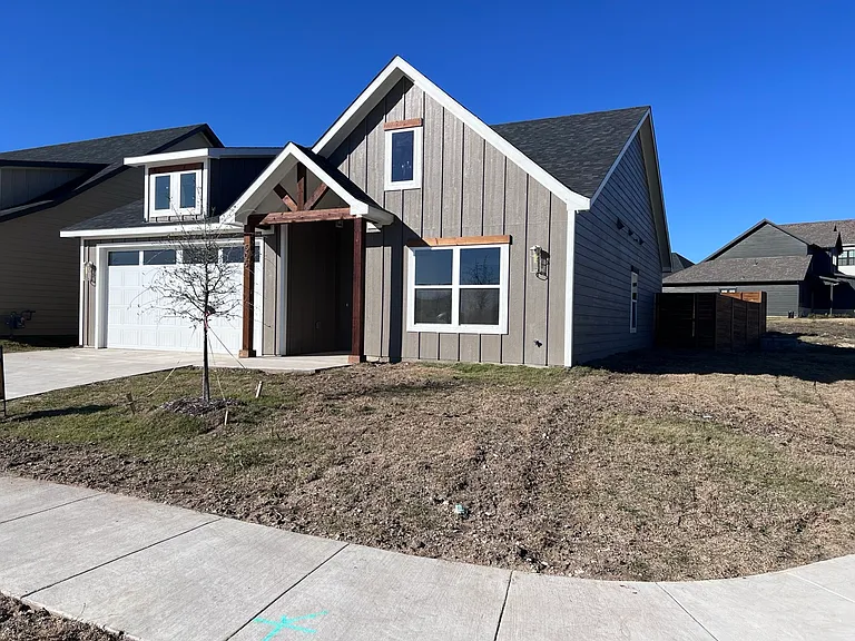 505 Southern Dr — Photo 1