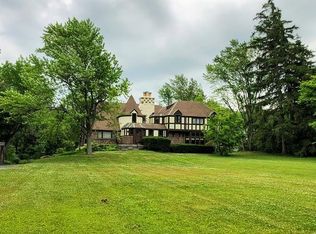 5583 Truscott Ter, Lake View, NY 14085