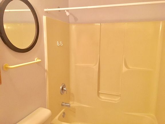 4th image of 406 N Owens Dr APT C