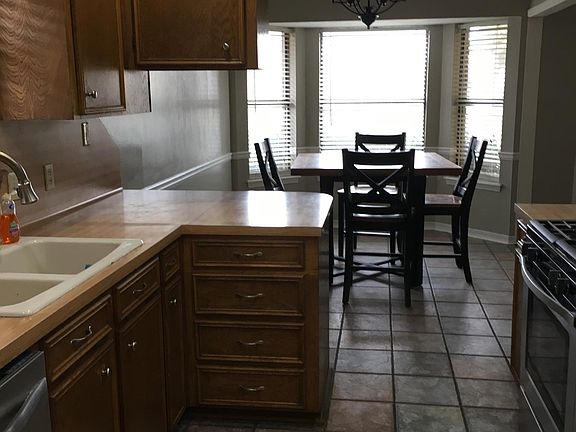 Kitchen/Dining