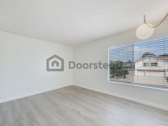 5th image of 532 Colgate Dr