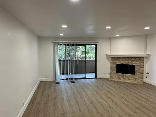 8860 Villa La Jolla Dr Photo 1