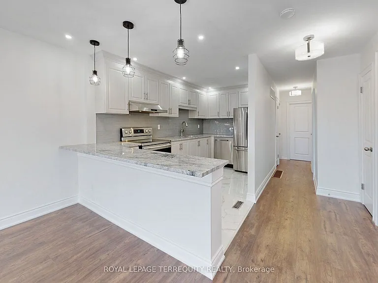 690 Wilson Ave #A — Photo 2
