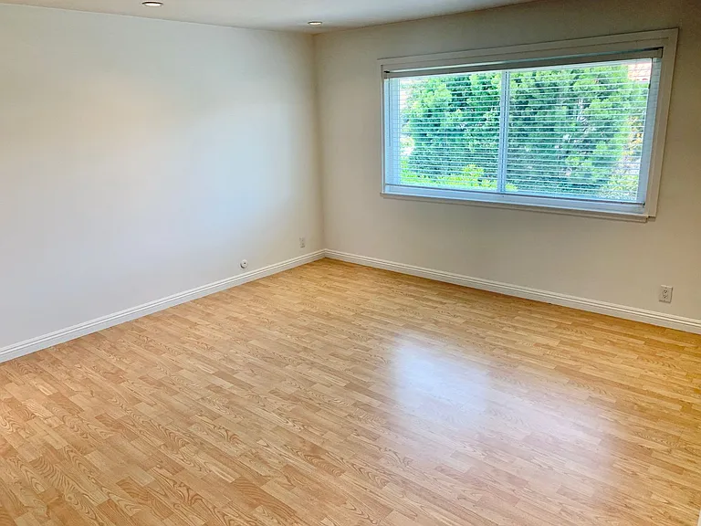 3491 Eboe St — Photo 24