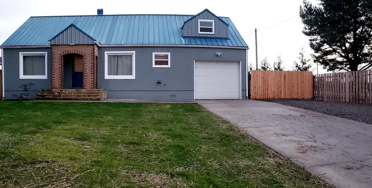3 bed, 1.5 bath, 1507 sqft, $2,200 — Photo 1