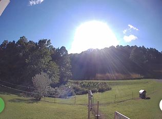 (Undisclosed Address), Mount Hope, WV 25880