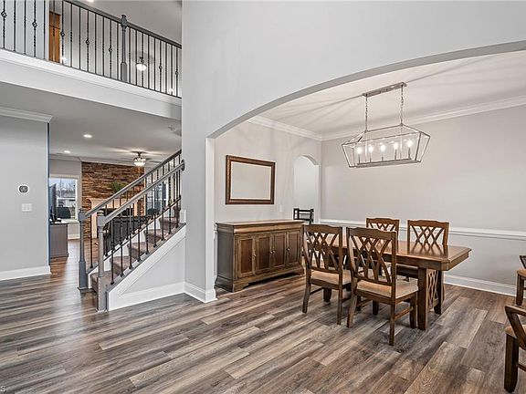 5th image of 1011 Lavender Ln