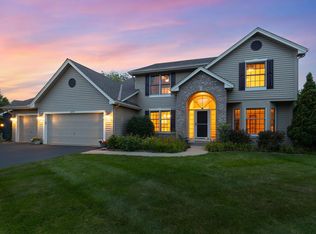 8079 Spruce Trl, Eden Prairie, MN 55347