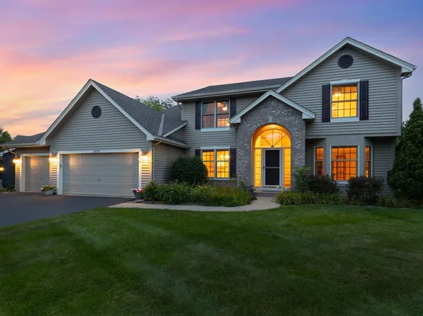 8079 Spruce Trl, Eden Prairie, MN 55347