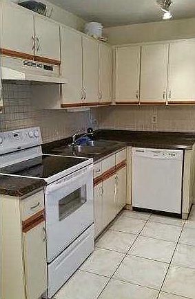 2nd image of 9043 Vineyard Lake Dr