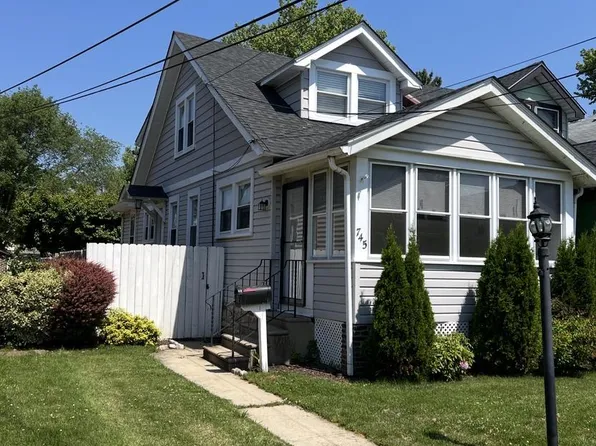 745 15th Ave, Prospect Park, PA 19076