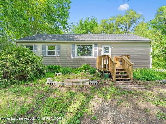 2nd image of 5251 E Island Rd