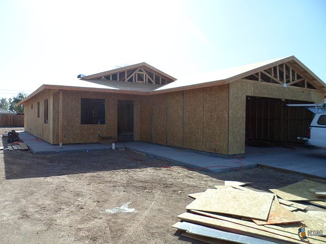 1st image of 131 E Orange Ave