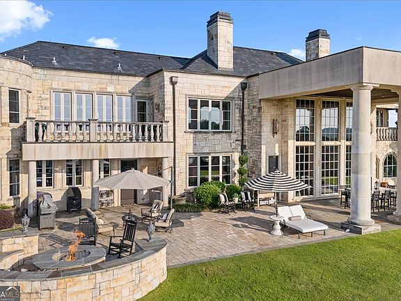 4th image of 2956 Walhalla Hwy