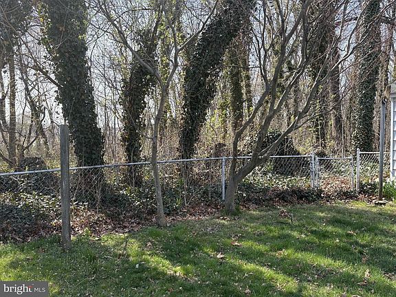5th image of 115 Compass Rd