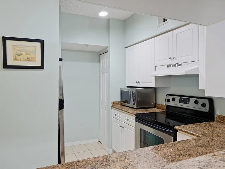 3221 Tuscany Way #3221 — Photo 19