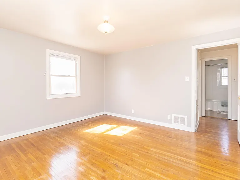 249 Madison St — Photo 8