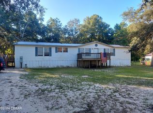 104 Gardner Dr, Interlachen, FL 32148