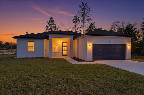 2652 W Paragon Ln Photo 1