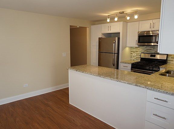 5th image of 5312 W Windsor Ave APT 1W