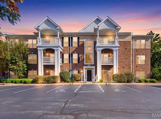 13101 Mill Crossing Ct APT 201, Saint Louis, MO 63141