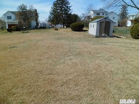 5th image of 2523 Bellmore Ave