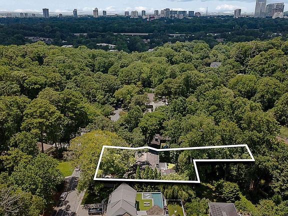 5th image of 1164 Bonview Ln NE