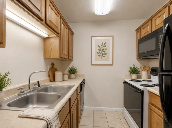 Lakeview Apartments