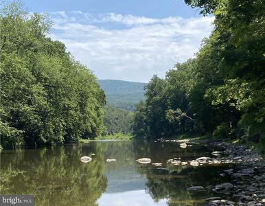 43 River Bend Dr, Paw Paw, WV, 25434