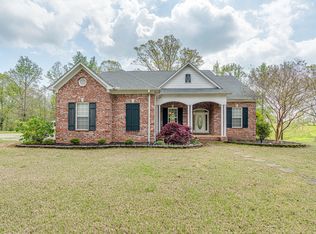 34 Colston Rd, Holly Springs, MS 38635