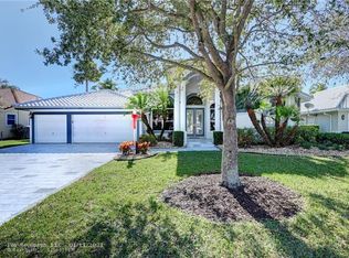 8204 NW 42nd St, Coral Springs, FL 33065