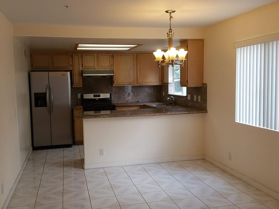 1st image of 4849 Arden Dr
