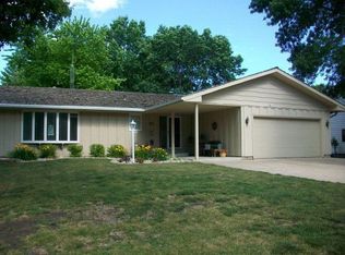 2025 N 22nd St, Fort Dodge, IA 50501