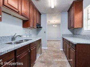 112 Gray Dr, Prattville, AL 36067