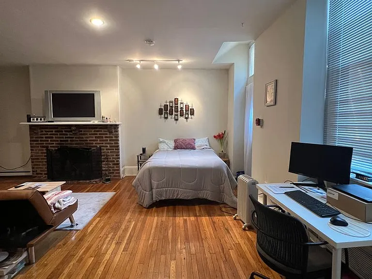 904 Spruce Street — Photo 3