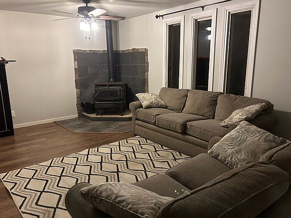 3rd image of 5967 Mount View Rd