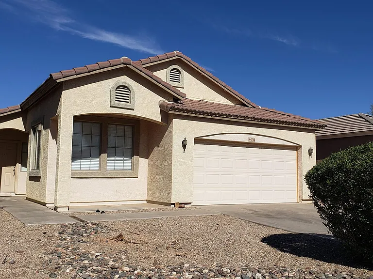 44714 W Alamendras St — Photo 2