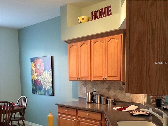5th image of 15852 Leatherleaf Ln