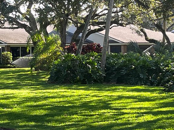 2nd image of 107 Park Shores Cir #22W