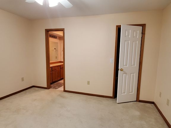 5th image of 2058 Stephen Ct