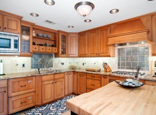 9321 Strutz Ave, Anchorage, AK 99507