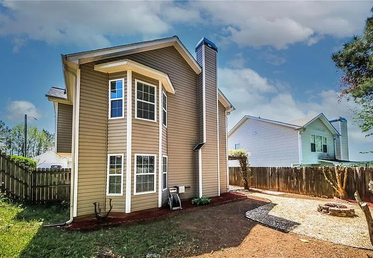 121 Stoneforest Dr — Photo 46