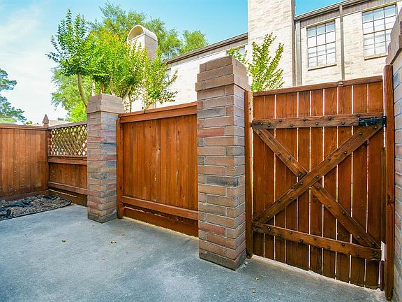 4th image of 9800 Pagewood Ln APT 3206
