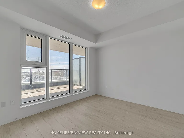 8960 Jane St #228 — Photo 9