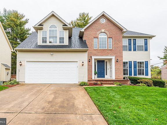 2nd image of 1309 Crofton Dr